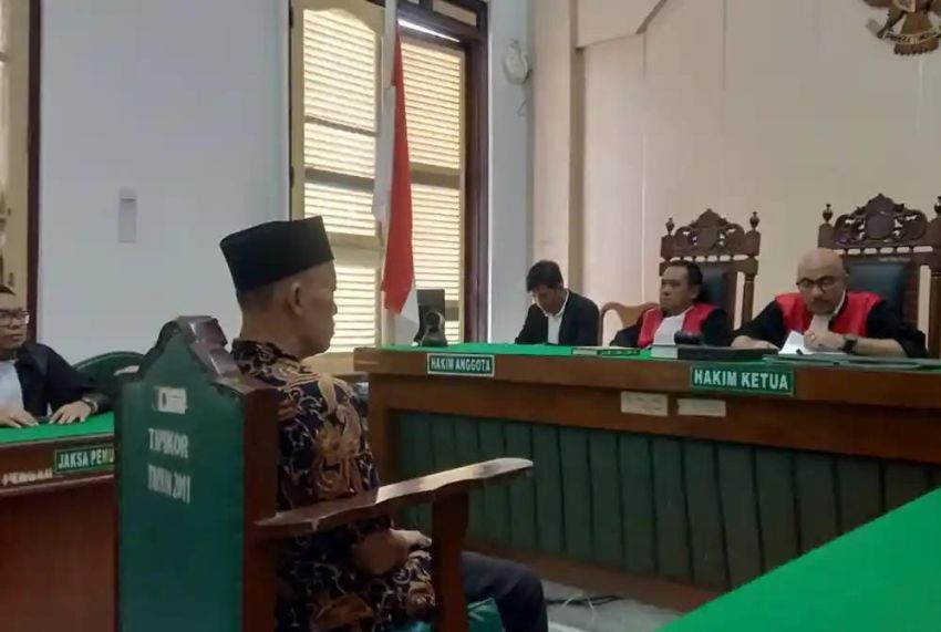 Korupsi Dana BOS dan SPP, Mantan Kepala SMKN 1 Pancur Batu Dihukum 17 Bulan