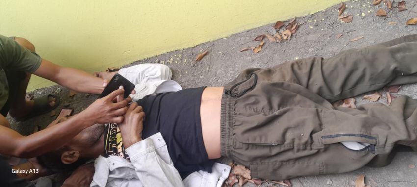 Kakek Tergeletak di Jalan Batu Lapan, Identitas Masih Misterius