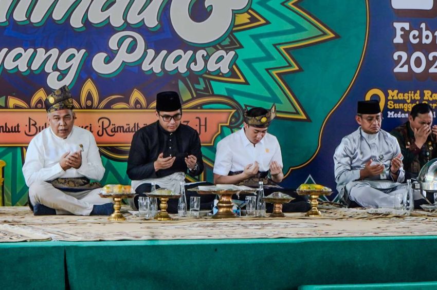 Rico Waas Hadiri Meugang di Masjid Raya Kedatukan Sunggal, Bangsa Kuat Adalah Bangsa yang Menjaga Budaya