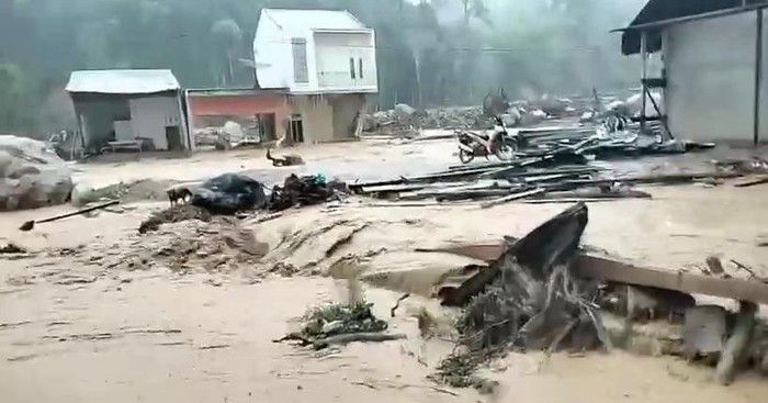 Banjir Kembali Rendam Sejumlah Wilayah di Tapanuli Tengah, BPBD Siagakan GOR Pandan untuk Evakuasi