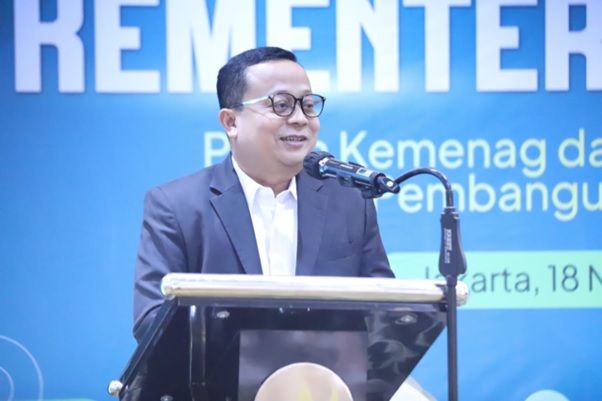 Menag Ajak Umat Islam Lampaui Standar Minimal Zakat