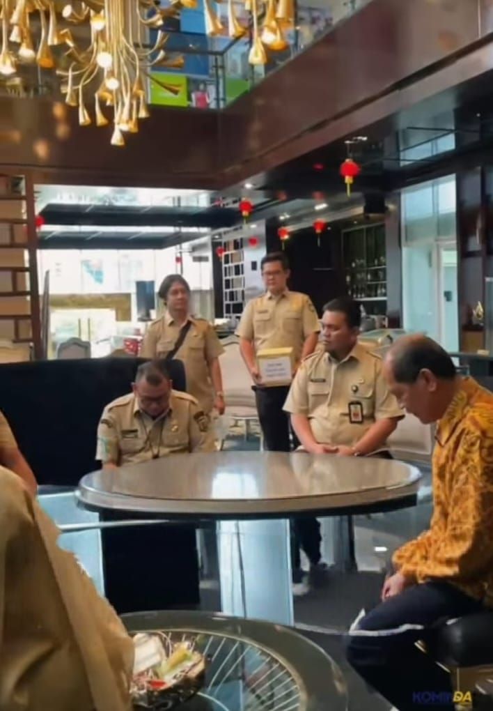 Bapenda Kota Medan Serahkan SPPT-PBB Tahun 2026 kepada Podomoro City Deli Medan