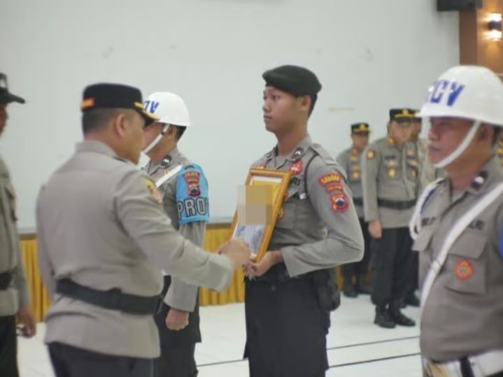 31 Tahun Mengabdi, Bripka TW Resmi Dipecat Tidak Hormat