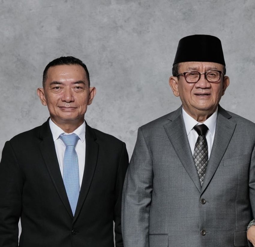 RE Nainggolan &mdash; The Untold Stories: Keyakinan, Perjuangan, dan Pengabdian