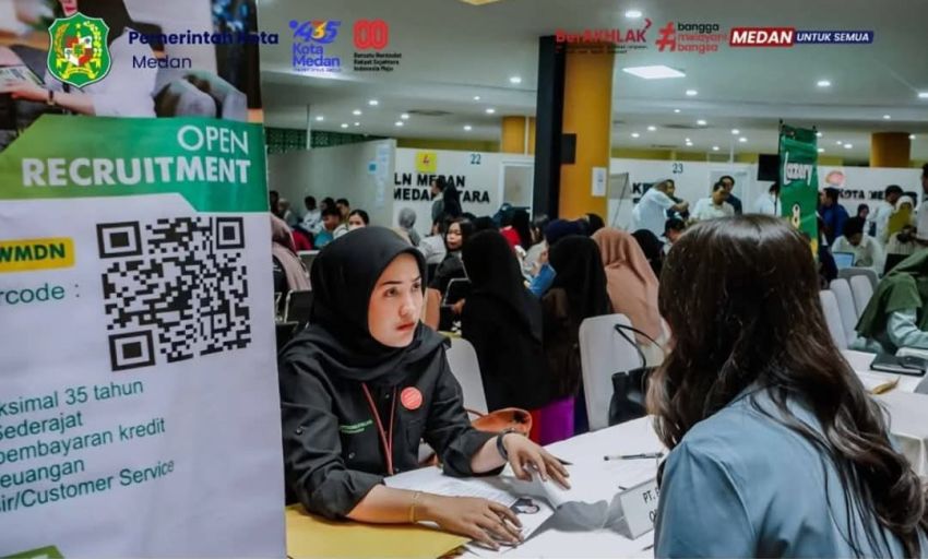 Ratusan Pencari Kerja Padati Rabu Walk In Interview