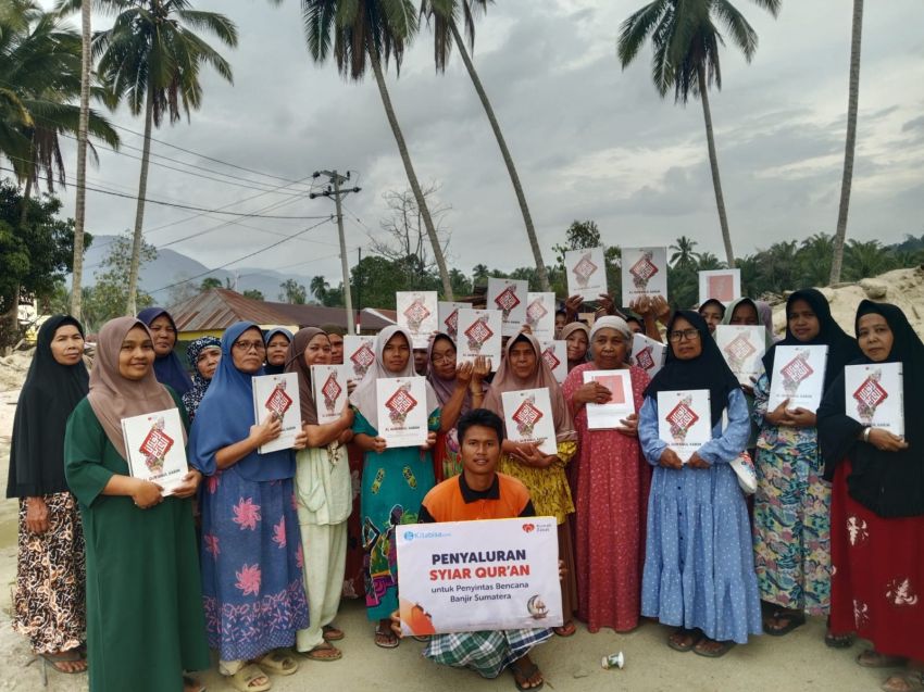 Rumah Zakat Bersama Kitabisa salurkan 193 Paket Al-Qur&rsquo;an di Desa Tolang Jolu