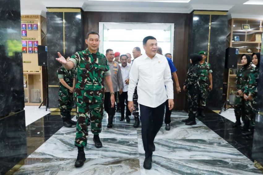 Menko Polkam RI Jenderal TNI (Purn) Djamari Chaniago Kunker ke Makodam I/BB