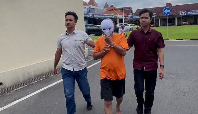 Diperkosa Ayah Tiri Sejak SD, Mahasiswi Ini Dipaksa Bungkam Karena Dipukuli