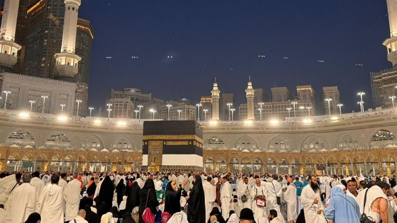 54 Ribu Jemaah Umrah RI Tertahan di Saudi, Pemerintah Diminta Lekas Bertindak