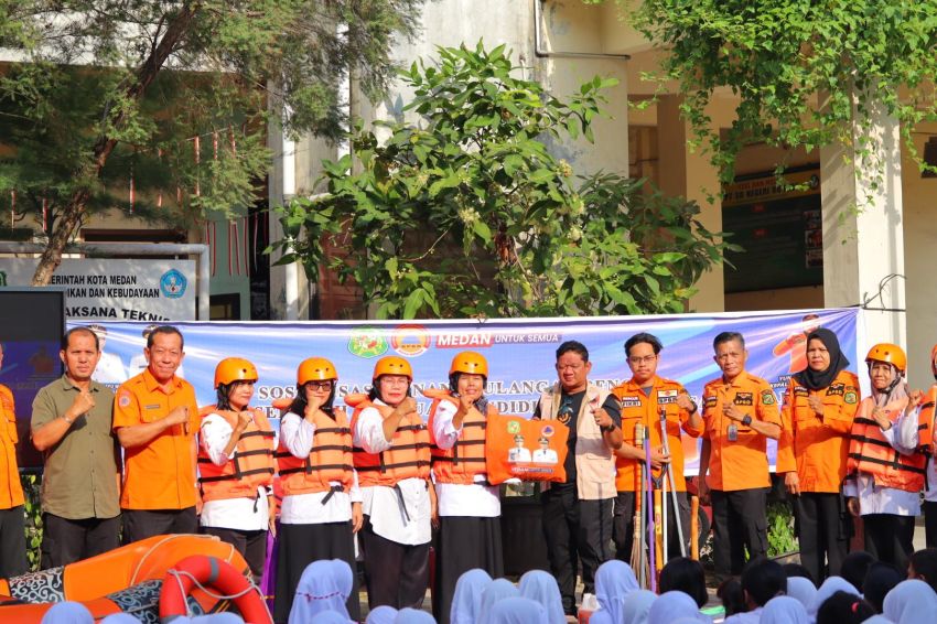 BPBD Kota Medan Gelar Sosialisasi dan Simulasi Penanggulangan Bencana di SD Negeri 060853