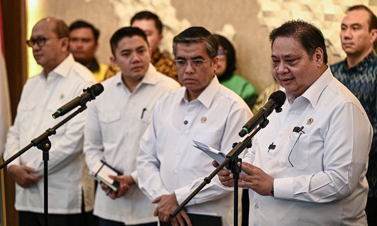 Pemerintah Siapkan Rp 55 Triliun untuk THR, ASN, TNI, Polri, dan Pensiunan