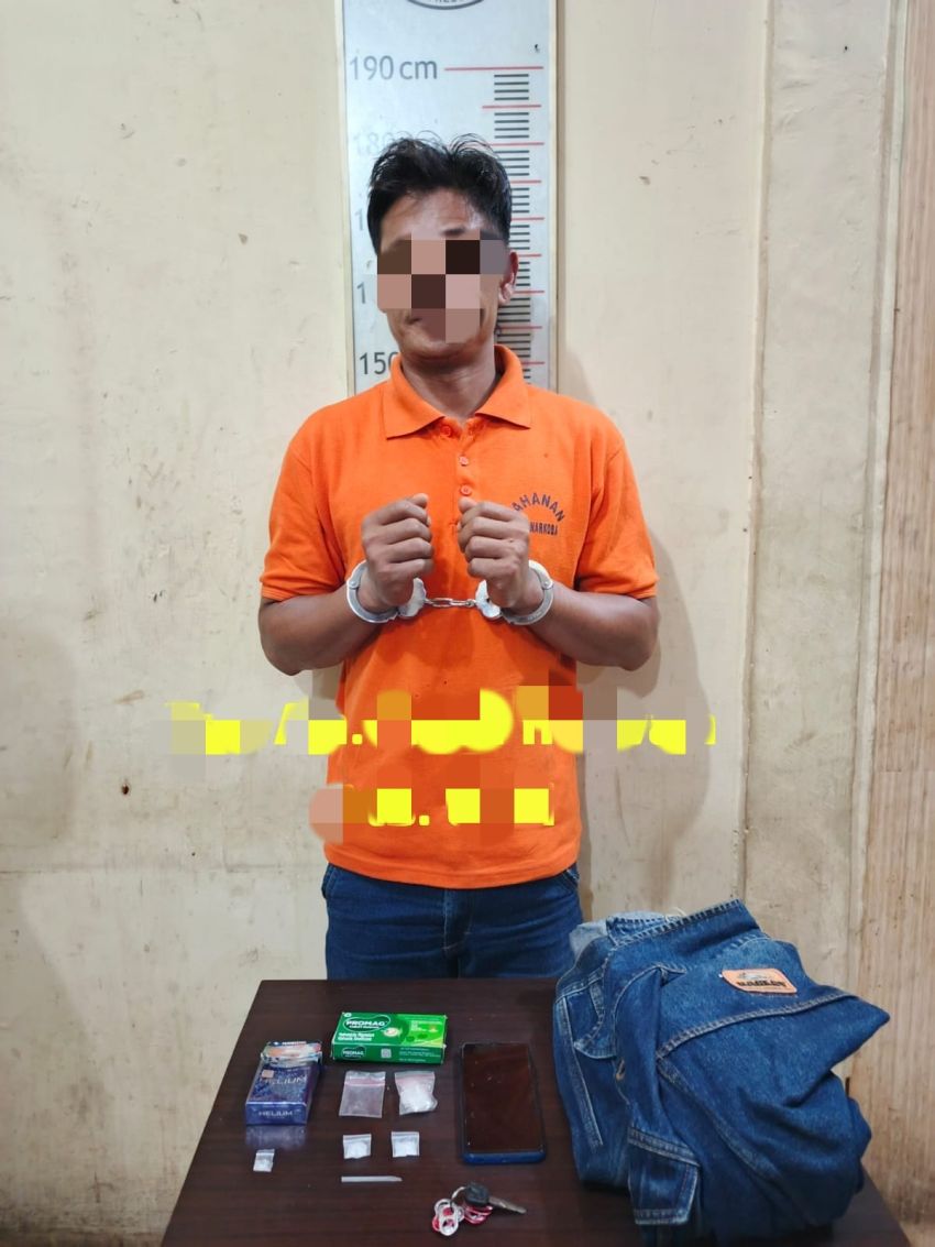Pria Ini Ditangkap Ketahuan Bawa Sabu