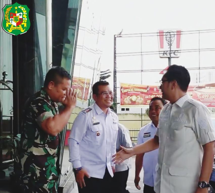 Camat Medan Kota Dampingi Wali Kota Medan Rapat Kordinasi LKS Tripartit dan Dewan Pengupahan