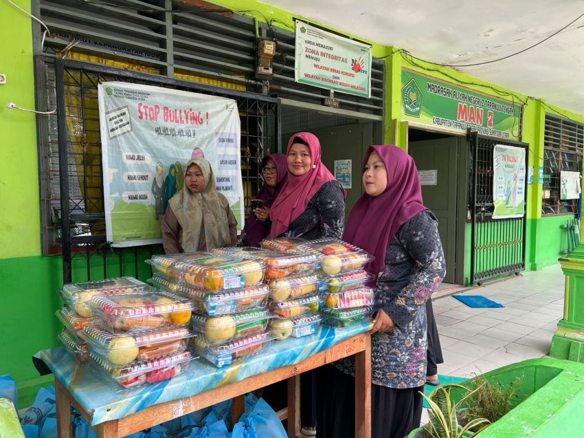 MAN 2 Tapanuli Tengah Terima Distribusi Stok MBG Jelang Libur Lebaran