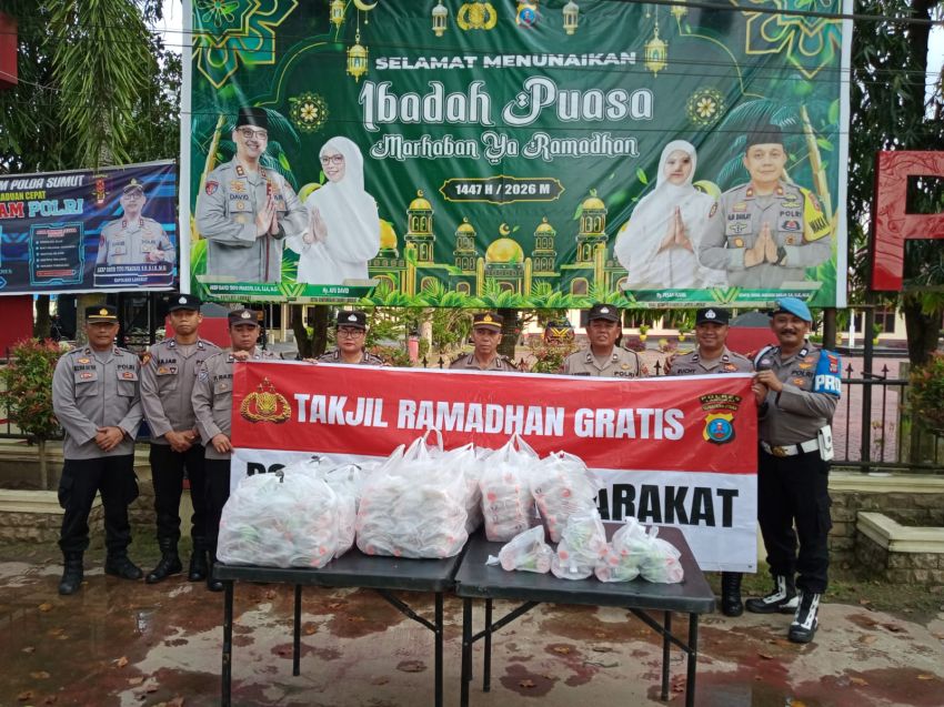 Hari Ke-19 Ramadhan, Polres Langkat Berbagi 200 Takjil untuk Masyarakat
