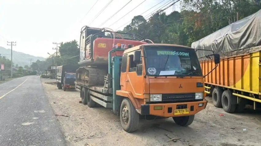 Diduga Untuk Tambang Emas Ilegal di Madina, 2 Ekskavator Diamankan Polda Sumut