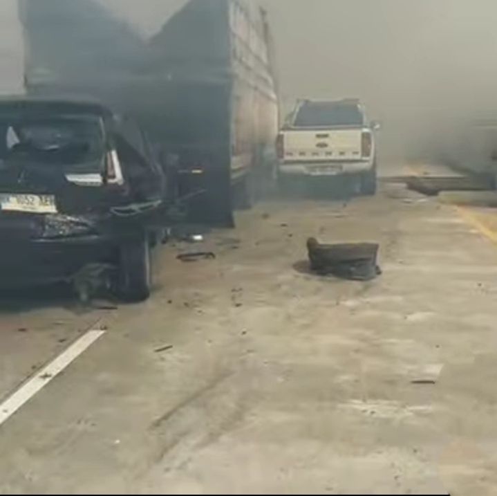 Asap Pembakaran Tebu Diduga Picu Tabrakan Beruntun di Tol Binjai&ndash;Langsa