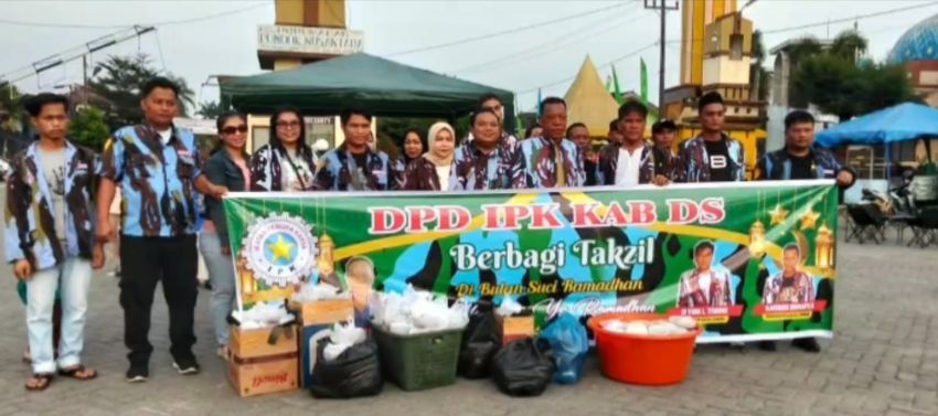 Ramadhan 1447 H, Keluarga Besar DPD IPK Deli Serdang Berbagi Takjil Gratis