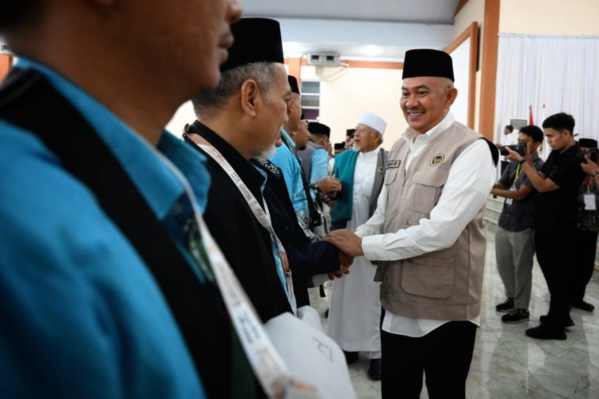 Lepas Calon jamaah, Sulaiman Harahap: Tetap Santun dan Jaga Kebersamaan