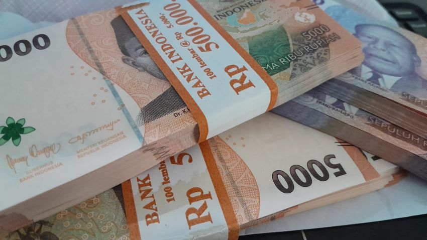 Nilai Tukar Rupiah Menjadi Rp17.349 per Dolar AS, Melemah 23 Poin