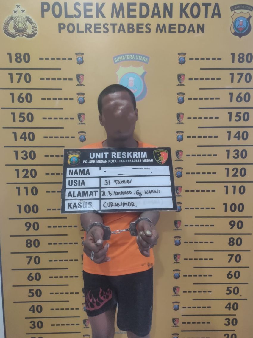 Sepeda Motor Diubah Warna Lalu Dipakai Sehari-hari