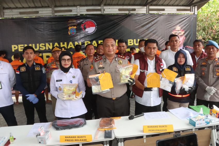 Polres Batu Bara  Ungkap Kasus Narkoba dan Musnahkan 1.210,07 Gram Narkotika