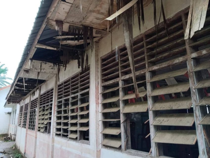 Gedung Nyaris Roboh, Fasilitas Belajar Hancur, Lihat Foto-fotonya