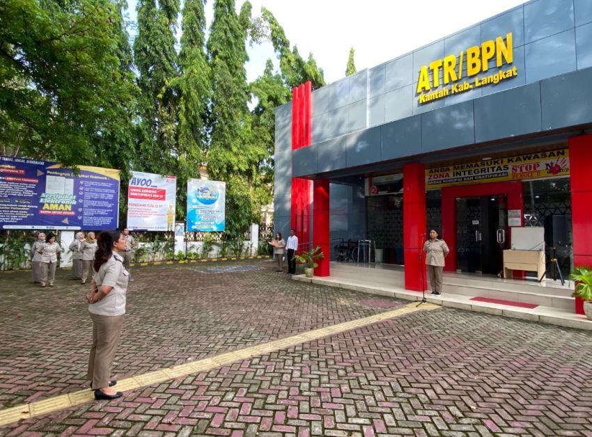 Apel Pagi Kantor Pertanahan Langkat Diikuti Seluruh Jajaran Pegawai