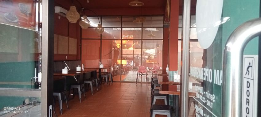 Rumah Makan Raja Bebek Rantauprapat Terbakar