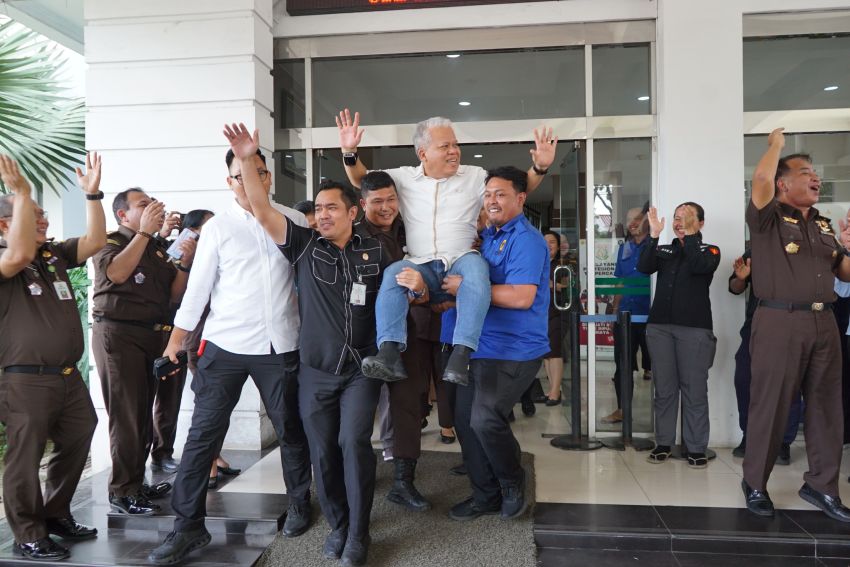 Jajaran Pegawai Kejaksaan Tinggi Sumatera Utara Lepas Dr. Harli Siregar SH   yang Bertugas di Kejaksaan Agung RI