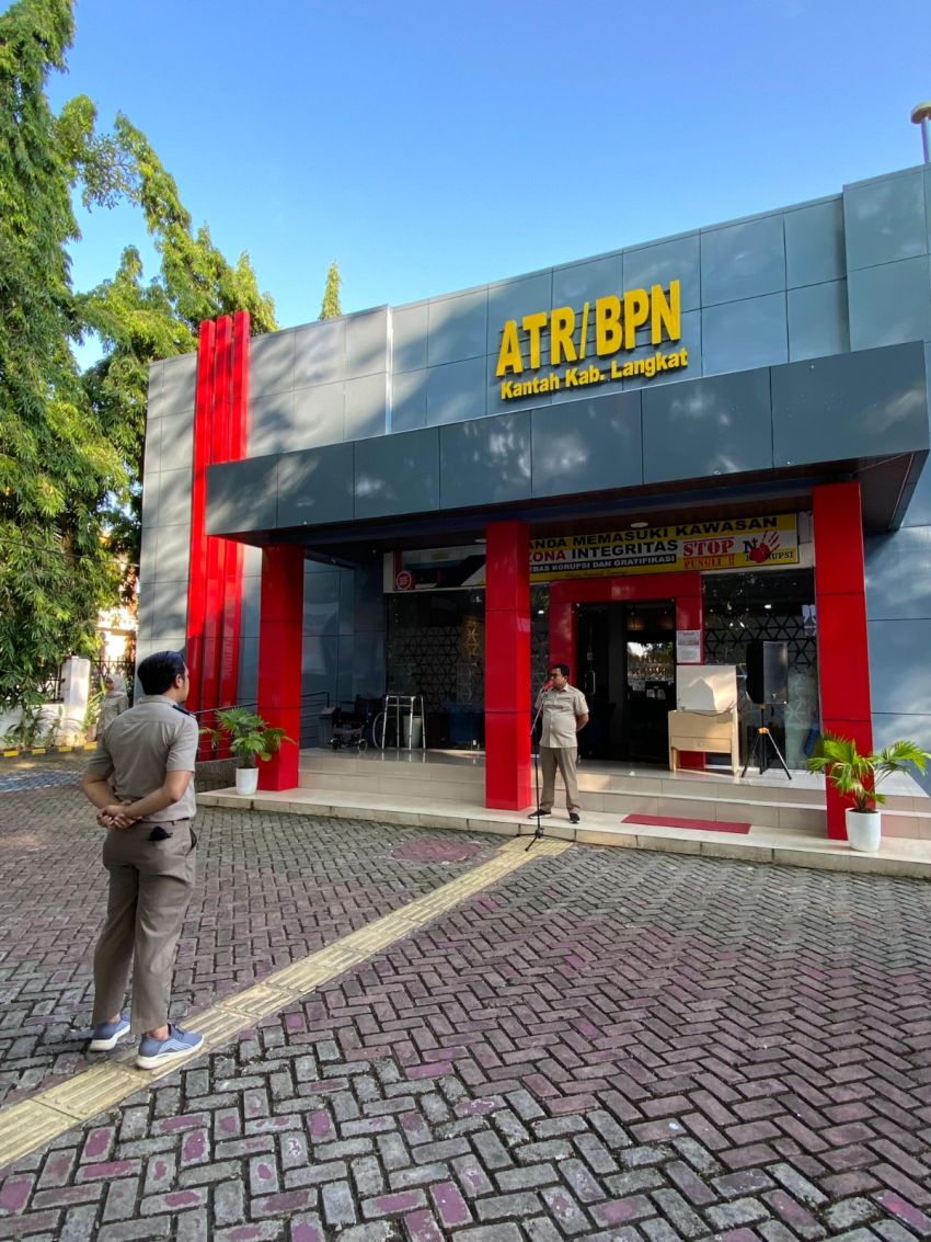 Kepala Kantor Pertanahan Kabupaten Langkat Pimpin Apel Pagi