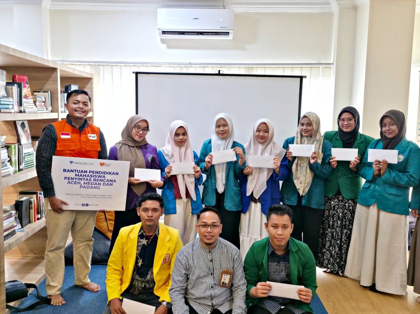 Gandeng Rumah Zakat, Paragon Beri Beasiswa untuk 15 Mahasiswa Sumut Penyintas Banjir