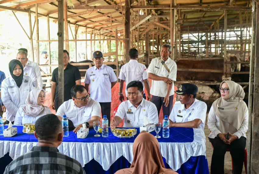 Bupati dan Wakil Bupati Tampung Aspirasi Petani dan Peternak di Percut Sei Tuan