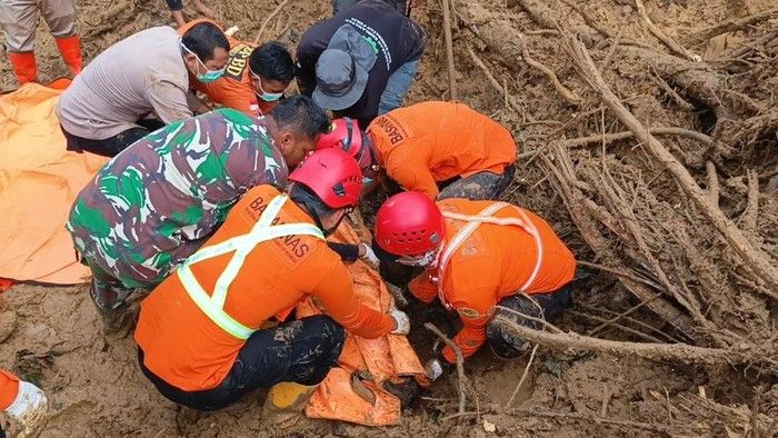 Ibu dan Anak Korban Longsor di Batangtoru Tapsel Ditemukan Meninggal Dunia