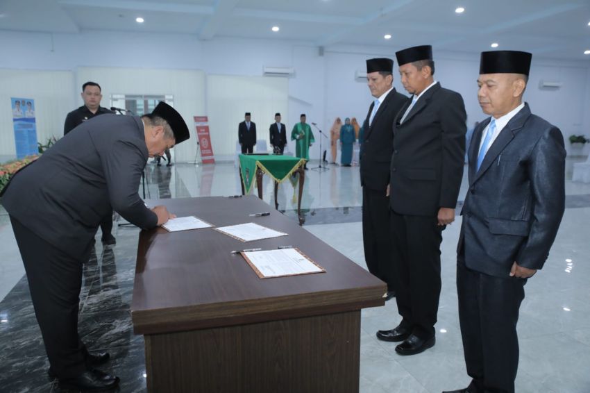 Bupati Asahan Lantik Lima Pejabat Pimpinan Tinggi Pratama