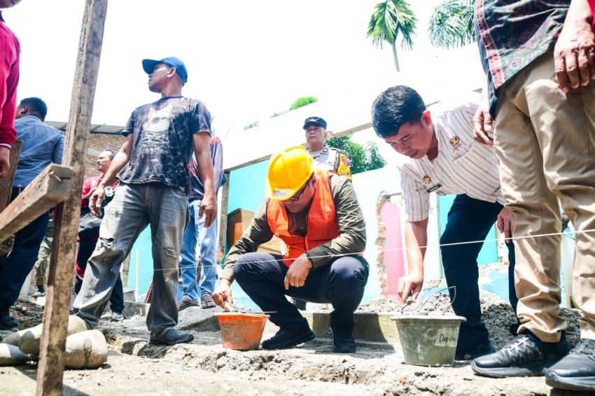 Rehabilitasi Dua SD di Tanjung Morawa Dimulai