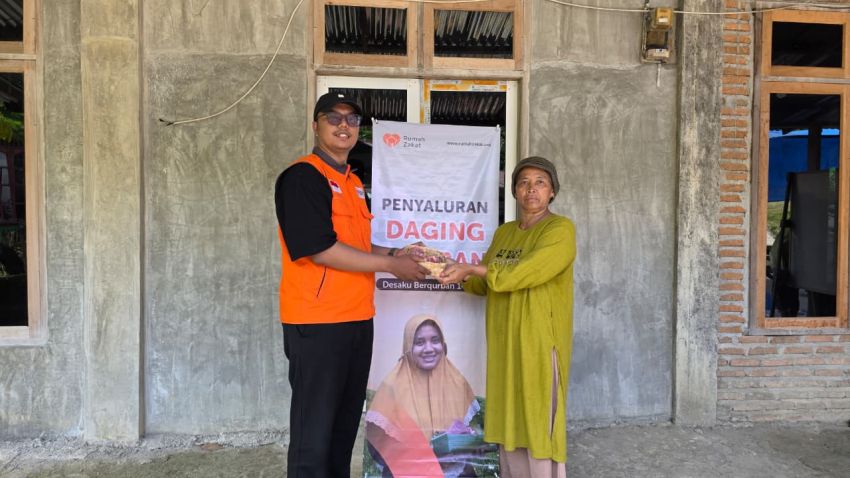 Rumah Zakat Salurkan 50 Ekor Kambing Qurban untuk Warga Pelosok Simalungun Melalui Program Desaku Berqurban