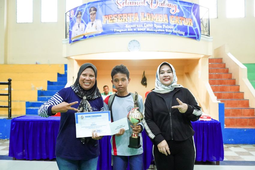 Ketua TP PKK Deli Serdang Tutup Turnamen Catur Pelajar, Berikut Daftar Para Pemenang