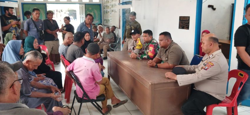 Jalan Kampung di Langkat Diduga Diserobot, Masyarakat Geruduk Kantor Desa Naman Jahe