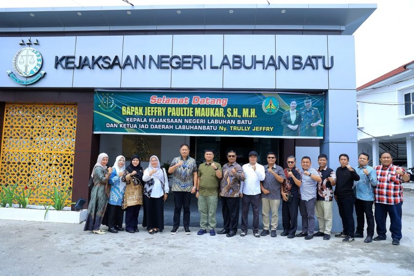 Bupati Labura "Geruduk" Kejari Labuhanbatu, Boyong Sekda Hingga Jajaran OPD: Ada Apa?