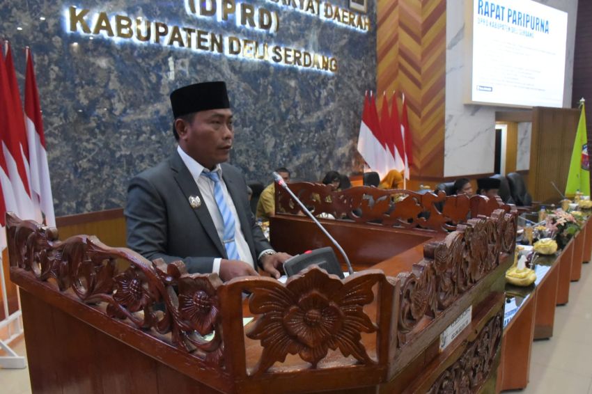 Pemkab Deli Serdang Jawab Pandangan Umum Fraksi Atas 8 Ranperda
