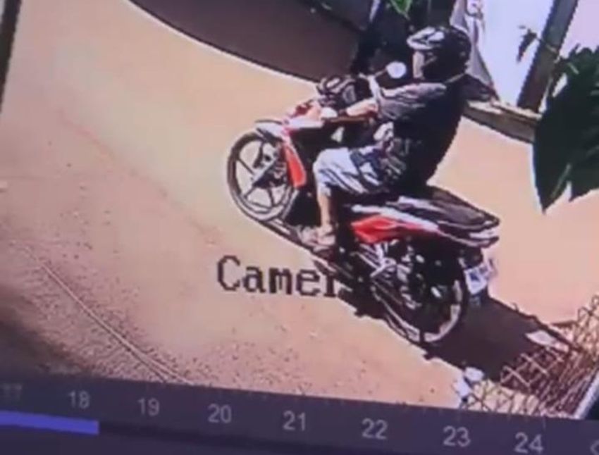 Maling Motor Nekat Beraksi di RS Bhayangkara, Terekam CCTV