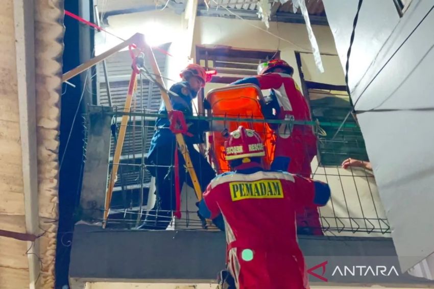 Dakmar Jakarta Timur Evakuasi Jenazah 120 Kg, Proses 57 Menit Kamis, 18 Juni 2026 &ndash; 15:00 WIB