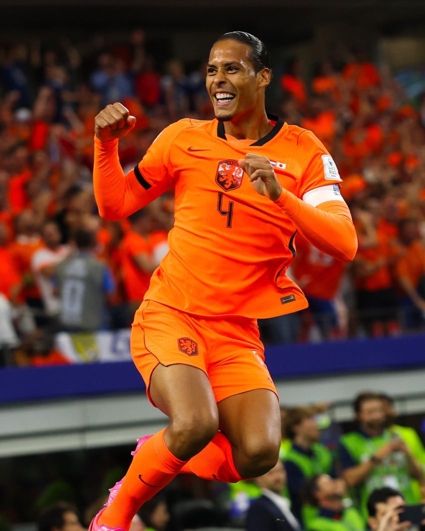 Tertolong Pantulan Bola Sundulan, Jepang Tahan Belanda 2-2