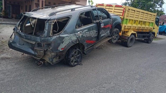 Gawat! Curi Lembu Naik Fortuner, Eh...Ketahuan, Suami Istri Diamuk Warga