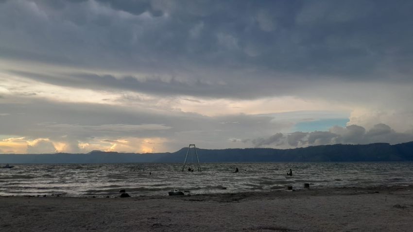 Awas! Cuaca Kota Medan Kamis 4 Juni, Tuntungan Hujan Petir