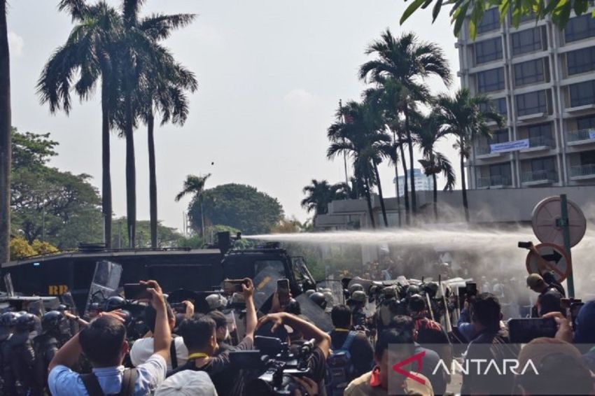 Rusuh Eksekusi Hotel Sultan, 29 Petugas Terluka, 119 Orang Ditangkap Polisi