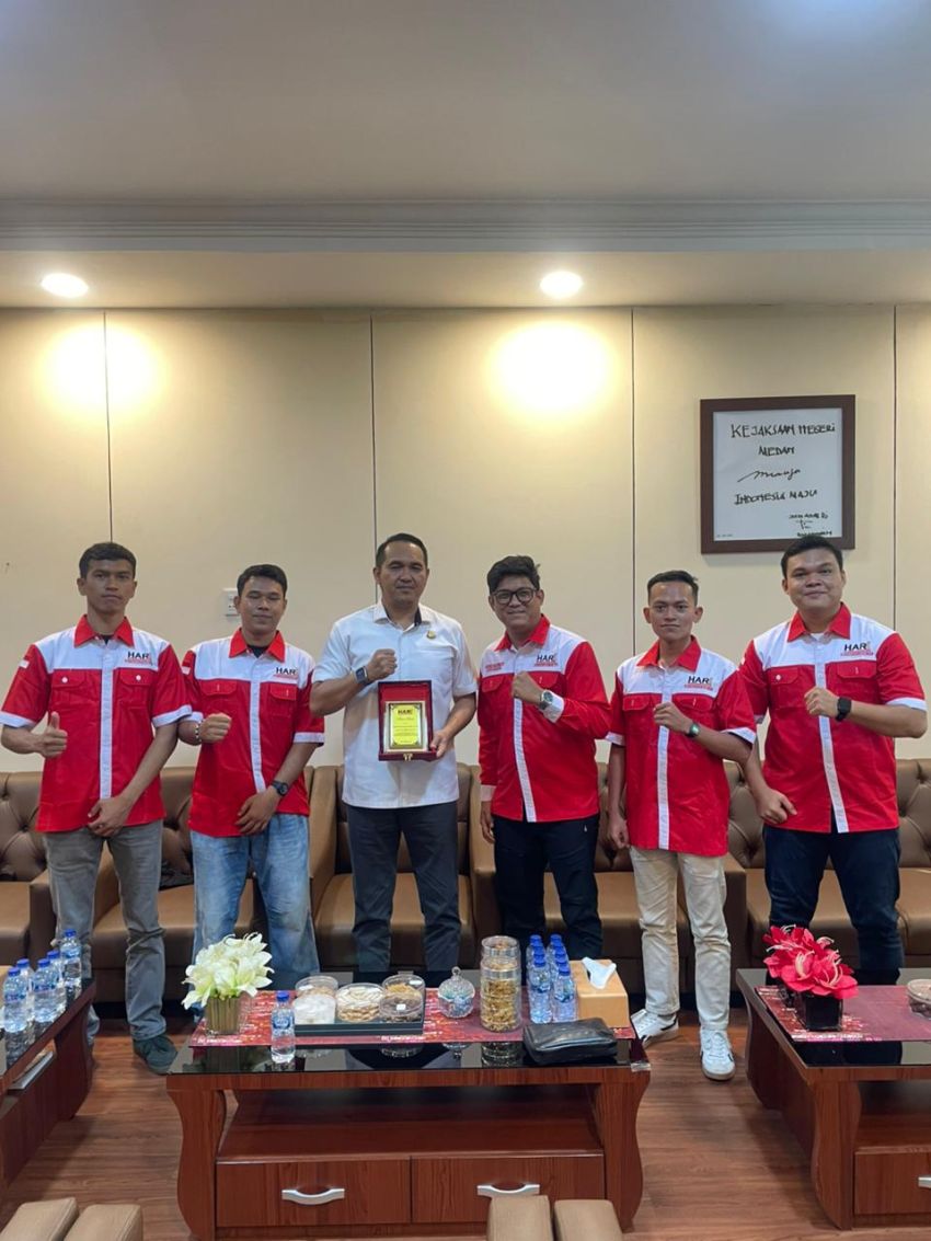 Sambangi Kejari Medan, DPD HARI Kota Medan Disambut Hangat Kajari Medan Ridwan Sudjana Angsar