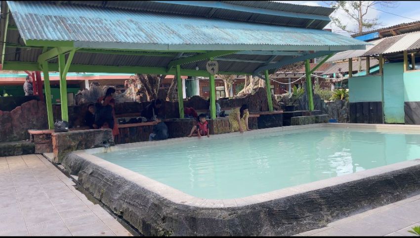 Pemandian Air Panas Doulu Sepi, Jumlah Pengunjung Turun Hingga 70 Persen