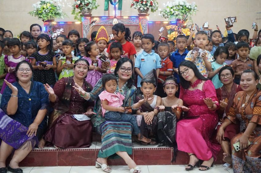 Pemkab Taput Hadiri Perayaan Parheheon Sekolah Minggu HKBP Se-Ressort Onan Hasang
